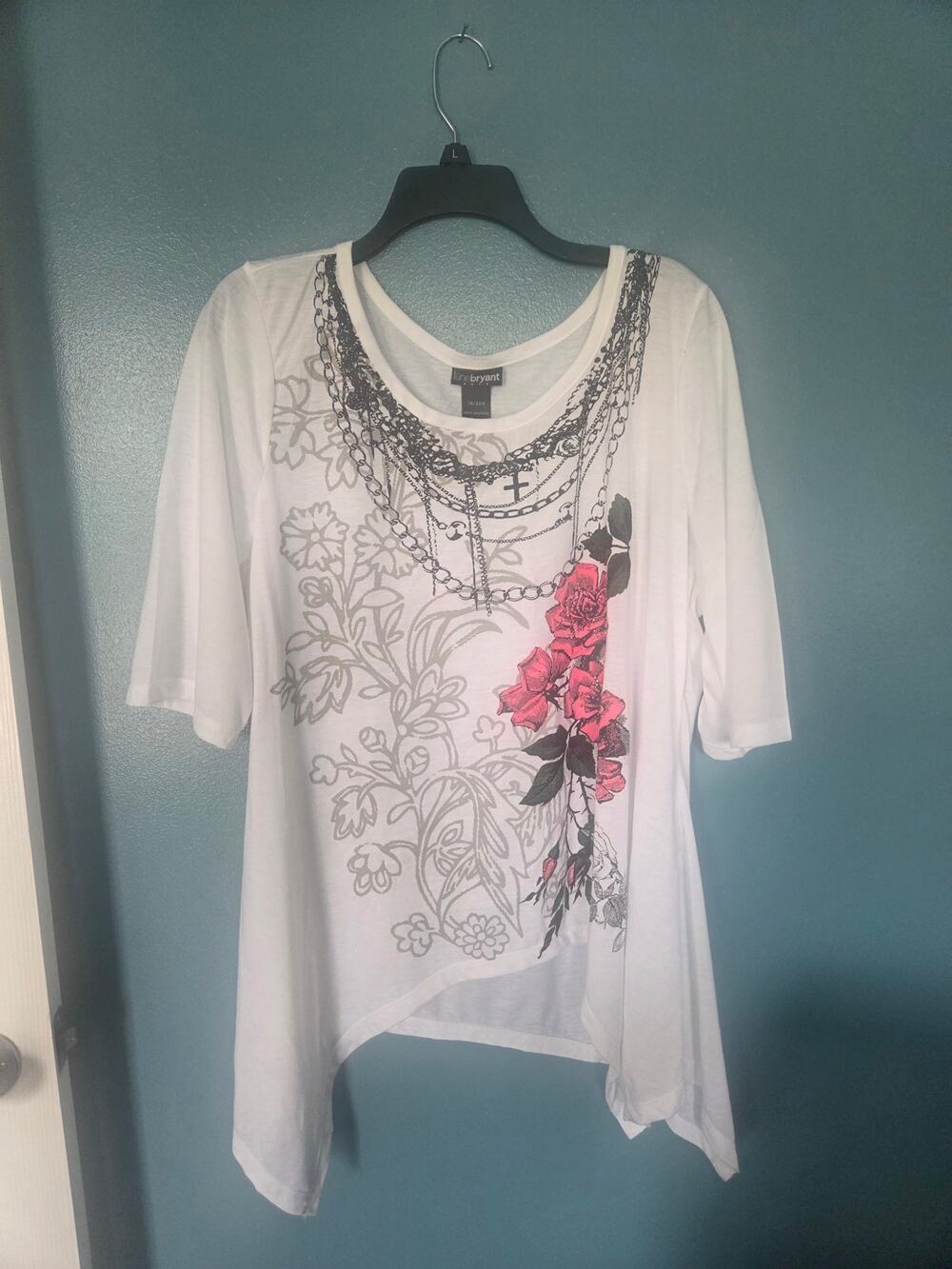 Women's Lane Bryant Graphic T-Shirt. Size 18-20
